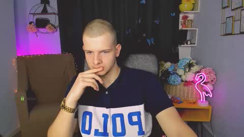 yudji_boy online show from September 2025 12:15:01 PM