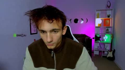 yudji_boy online show from October 2025 07:22:02 PM