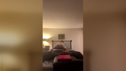 Snapshot of yuhop3 chatting on April 2026 11:13:01 PM yuhop3 online show from April 2026 11:13:01 PM