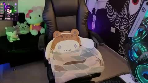    rawr   Anne Independent model      online show from November 2025 07:24:01 PM