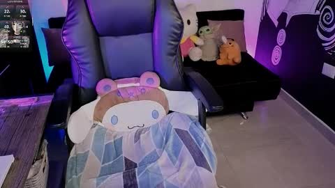    rawr   Anne Independent model      online show from February 2026 01:12:01 AM