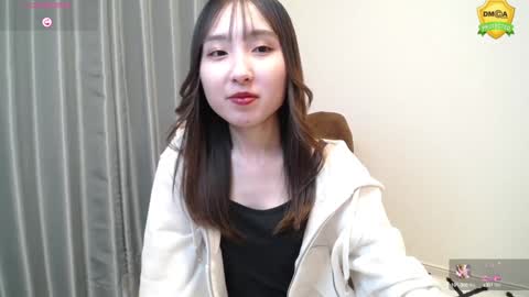 yui_x online show from January 2025 10:25:02 AM