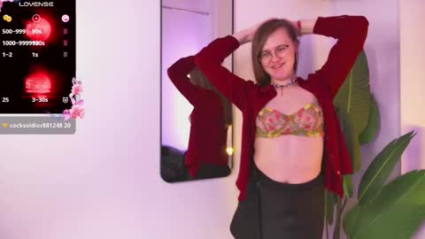 Yuko online show from November 2025 08:41:02 PM