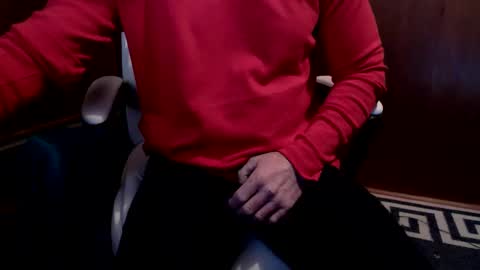 Snapshot of yulanesca chatting on March 2026 01:44:01 AM Russ online show from March 2026 01:44:01 AM