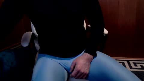 Snapshot of yulanesca chatting on April 2026 05:25:02 AM Russ online show from April 2026 05:25:02 AM