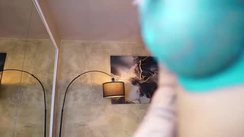 Yulia online show from October 2025 05:02:02 PM