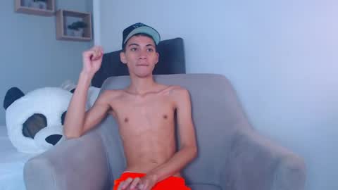 yulian_vasquez online show from February 2025 12:16:02 PM