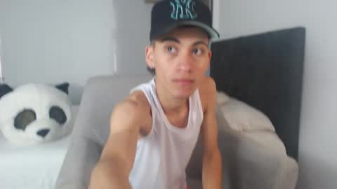 yulian_vasquez online show from March 2025 12:19:02 PM