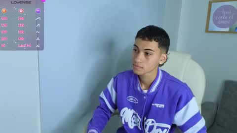 yulian_vasquez online show from September 2025 12:06:01 PM