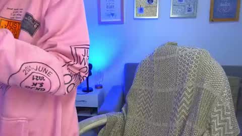 yulian_vasquez online show from December 2025 12:25:02 PM