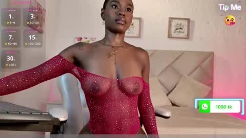 Yuliana online show from October 2025 06:39:01 PM