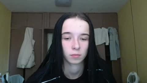 Yuliia online show from October 2025 07:32:01 AM