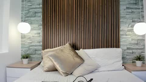 Snapshot of yulievans chatting on January 2025 12:24:01 AM yulievans online show from January 2025 12:24:01 AM