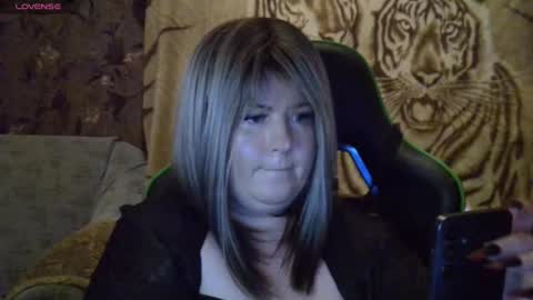 Snapshot of yuliiared chatting on December 2025 07:21:02 PM yuliiared online show from December 2025 07:21:02 PM