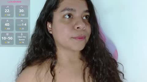 Snapshot of yulissa18 chatting on November 2025 03:39:02 AM Yuli and SaraIndependent model online show from November 2025 03:39:02 AM