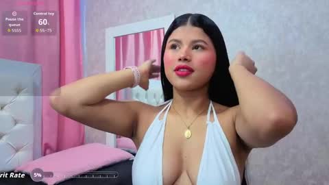 Snapshot of yulissa_girls chatting on May 2026 12:32:01 PM yulissa_girls online show from May 2026 12:32:01 PM