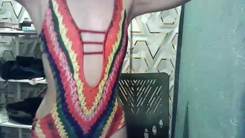 yumi_18 online show from December 2025 10:02:01 AM
