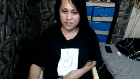 yumi online show from November 2025 05:23:01 PM