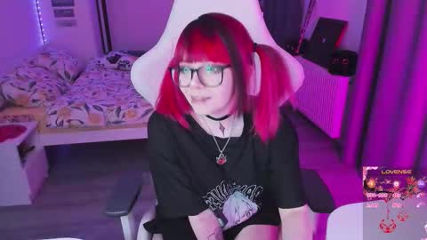 Snapshot of yumi_youkai chatting on March 2026 04:44:01 PM Yumi 3 online show from March 2026 04:44:01 PM