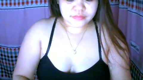 Snapshot of yumie_pussyx chatting on June 2026 05:03:02 AM Yumie online show from June 2026 05:03:02 AM