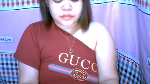 Snapshot of yumie_pussyx chatting on June 2026 09:35:02 PM Yumie online show from June 2026 09:35:02 PM