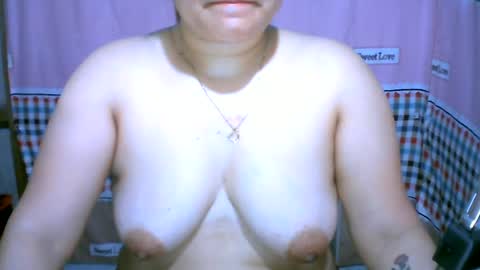 Snapshot of yumie_pussyx chatting on July 2026 06:48:01 AM Yumie online show from July 2026 06:48:01 AM