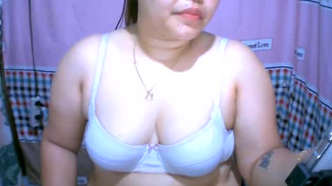 Snapshot of yumie_pussyx chatting on July 2026 08:21:01 AM Yumie online show from July 2026 08:21:01 AM