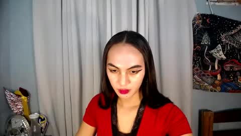 Snapshot of yumiexx chatting on June 2026 02:11:01 AM CALL ME YUMLEXX online show from June 2026 02:11:01 AM