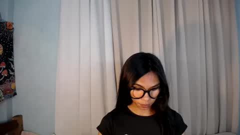 Snapshot of yumiexx chatting on June 2026 10:15:01 AM CALL ME YUMLEXX online show from June 2026 10:15:01 AM