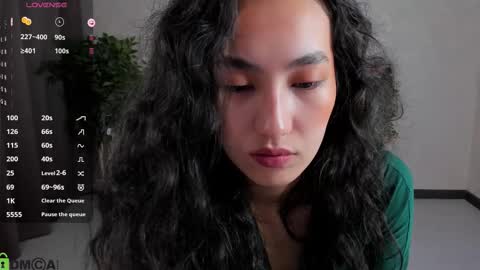 Snapshot of yummy_lamii chatting on March 2026 02:07:02 AM Cindey online show from March 2026 02:07:02 AM