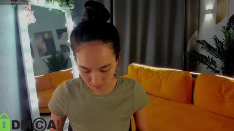 Snapshot of yummy_lamii chatting on April 2026 12:50:01 PM Cindey online show from April 2026 12:50:01 PM