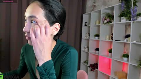 Snapshot of yummy_lamii chatting on May 2026 03:25:01 AM Cindey online show from May 2026 03:25:01 AM