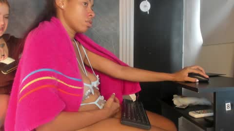 Yummyduo online show from January 2025 08:10:02 PM