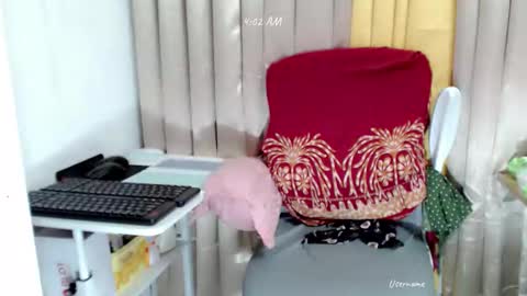 Snapshot of yummyhottits chatting on April 2026 08:01:02 PM nemay online show from April 2026 08:01:02 PM