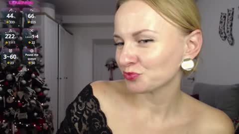 Lillya online show from December 2024 08:40:01 PM