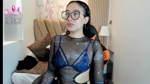 Snapshot of yuna__min chatting on September 2025 12:06:01 PM Yuna  online show from September 2025 12:06:01 PM