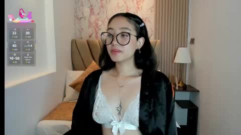 Snapshot of yuna__min chatting on September 2025 02:55:01 PM Yuna  online show from September 2025 02:55:01 PM