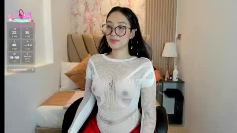 Snapshot of yuna__min chatting on October 2025 08:50:02 PM Yuna  online show from October 2025 08:50:02 PM