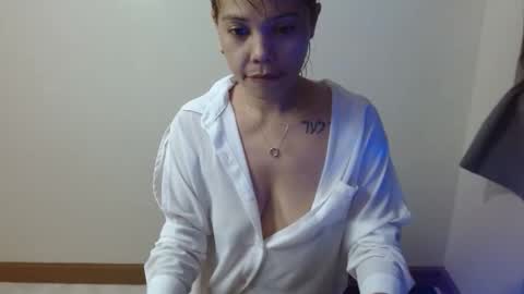 Snapshot of yunahuntrixx chatting on May 2026 10:34:01 AM yunahuntrixx online show from May 2026 10:34:01 AM