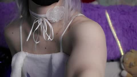 Yuna online show from April 2026 09:23:01 PM