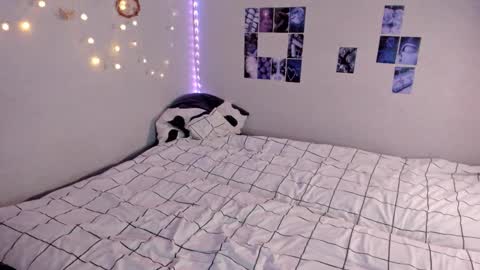 Snapshot of yunapeace chatting on January 2026 12:32:02 PM Yuna online show from January 2026 12:32:02 PM