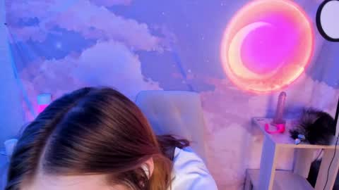 Snapshot of yunapeace chatting on April 2026 10:05:02 PM Yuna online show from April 2026 10:05:02 PM