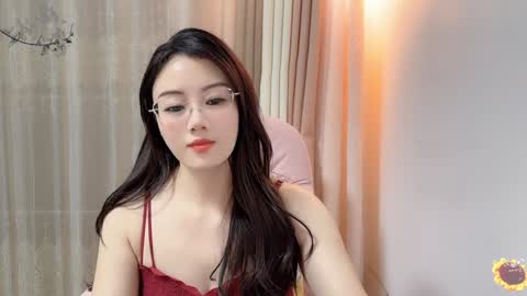 Snapshot of yuner0715 chatting on December 2024 02:38:02 PM YunEr online show from December 2024 02:38:02 PM
