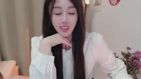 Snapshot of yuner0715 chatting on February 2026 04:30:01 PM YunEr online show from February 2026 04:30:01 PM