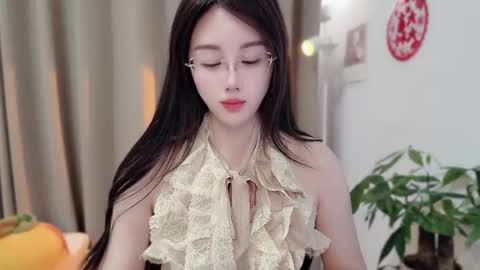 Snapshot of yuner0715 chatting on March 2026 02:45:01 PM YunEr online show from March 2026 02:45:01 PM