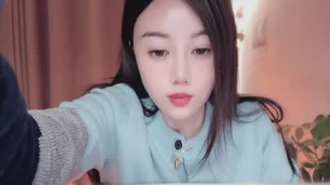 Snapshot of yuner0715 chatting on April 2026 04:10:02 AM YunEr online show from April 2026 04:10:02 AM