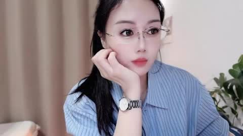 Snapshot of yuner0715 chatting on April 2026 01:49:02 PM YunEr online show from April 2026 01:49:02 PM