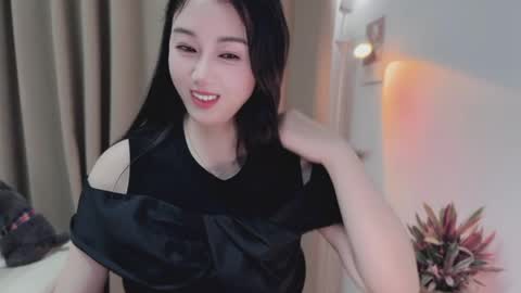 Snapshot of yuner0715 chatting on May 2026 02:45:01 PM YunEr online show from May 2026 02:45:01 PM