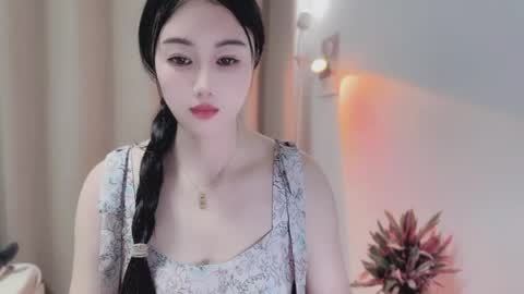 Snapshot of yuner0715 chatting on May 2026 01:08:02 PM YunEr online show from May 2026 01:08:02 PM