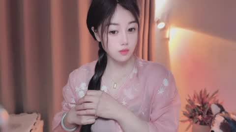 Snapshot of yuner0715 chatting on May 2026 05:13:01 AM YunEr online show from May 2026 05:13:01 AM
